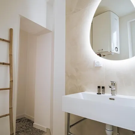 La Maison Momiji Escale Epicurienne Entre Elegance Et Art De Vivre Apartment Tours